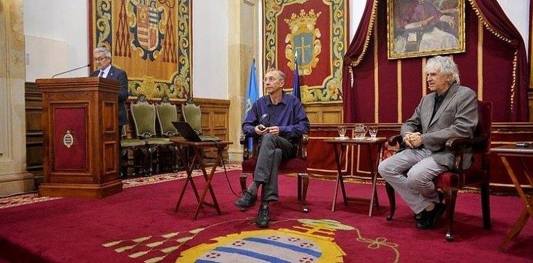 Clase magistral en Oviedo con Svante Pääbo y Arsuaga