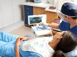 Los odontólogos de Asturias se suman a la campaña para prevenir el cáncer oral
