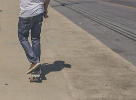 El CERMI contra el descontrol de uso de los patinetes eléctricos