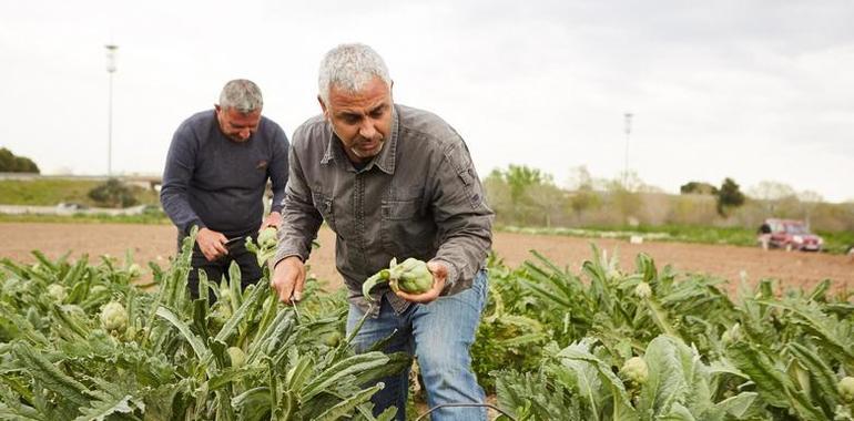 ”La Caixa” destina 10.000 euros a un proyecto de inserción sociolaboral en el ámbito rural asturiano