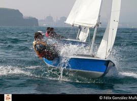 La falta de viento frustra la última jornada del Trofeo de Otoño de Vela Ligera