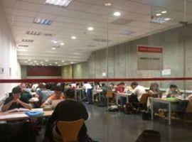 Las salas de estudio de Gijón aumentan horarios en diciembre