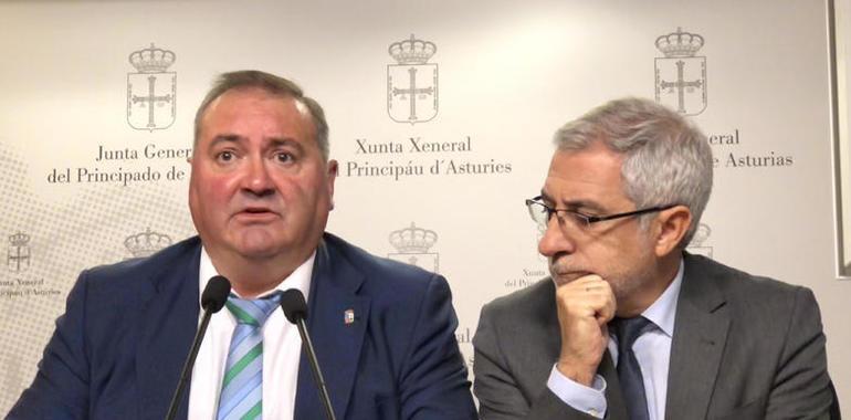  Llamazares advierte que hay que "defender con uñas y dientes derechos constitucionales ante los vientos autoritarios"