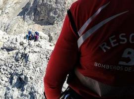 Rescatados ilesos cuatro senderistas extraviados en los puertos de Quirós