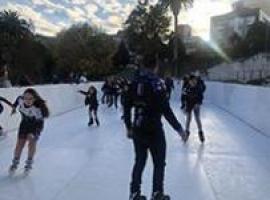 Carreño cuenta con una pista de hielo ecológica en Les Conserveres este mes