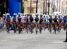 Gumar, pedaleando