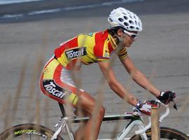 Ciclismo: Rocío, Alicia y Angel vencen en Medina de Pomar