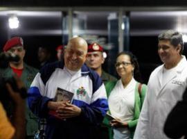 Equipo médico de Chávez:\"El Presidente está curado\" 