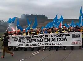 La marcha en defensa de ALCOA reivindica medidas frente a la multinacional