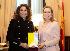 El Gobierno presenta unos PGE que fortalecen a la clase media y protegen a los más vulnerables