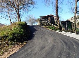 Llanes finaliza las obras de mejora de caminos en Caldueñín, Villa y Ardisana