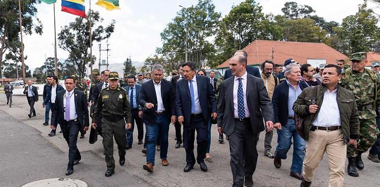 Duelo nacional en Colombia tras atentado contra la Escuela de Cadetes de Policía 