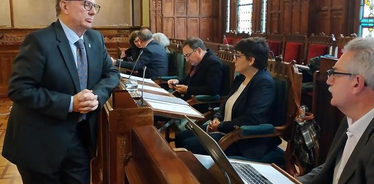 La Ley de Salud permitirá fortalecer el actual modelo de atención sanitaria, según Del Busto
