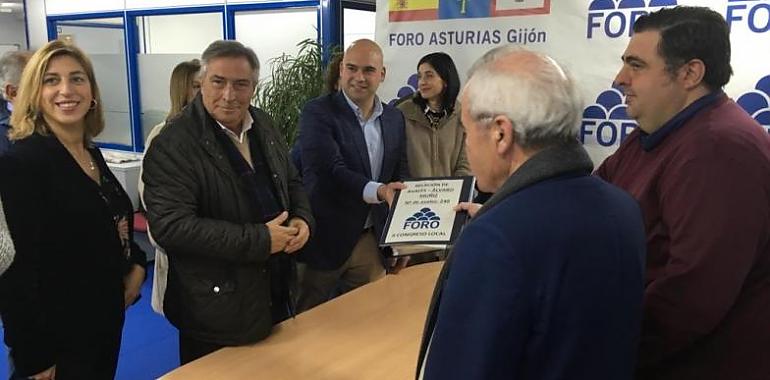 Alvaro Muñiz presenta sus avales como candidato a presidir FORO Gijón