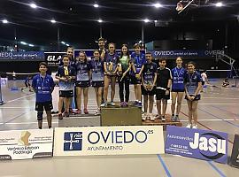 El bádminton ovetense en el podio escolar