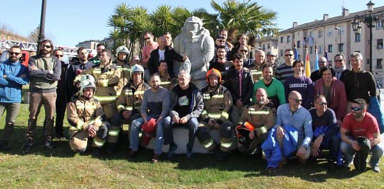 Una escultura en Rubín recuerda a Eloy Palacio y a todos los bomberos fallecidos 