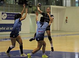 El Oviedo Balonmano Femenino consolida el liderato