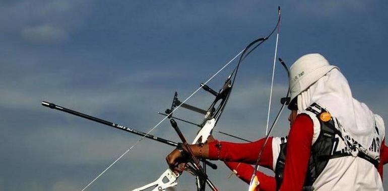 Una mujer arquera iraní consigue la medalla de oro en los Campeonatos Asiáticos