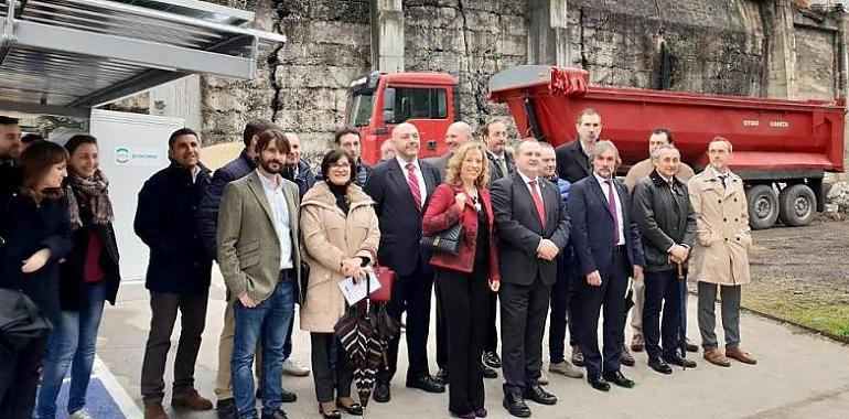 Abre en Mieres la primera estación autónoma de recarga para vehículos eléctricos 