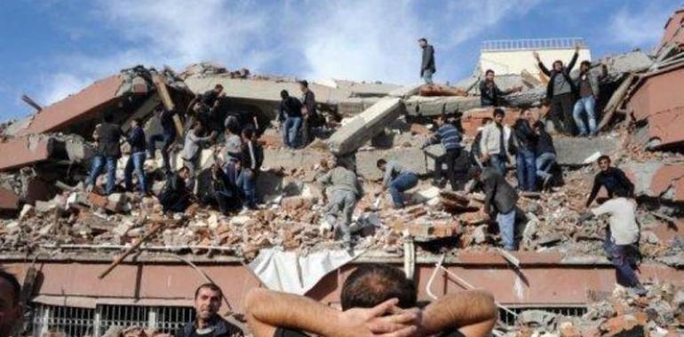 Los hospitales de Irán, dispuestos para ayudar a los turcos heridos por el terremoto