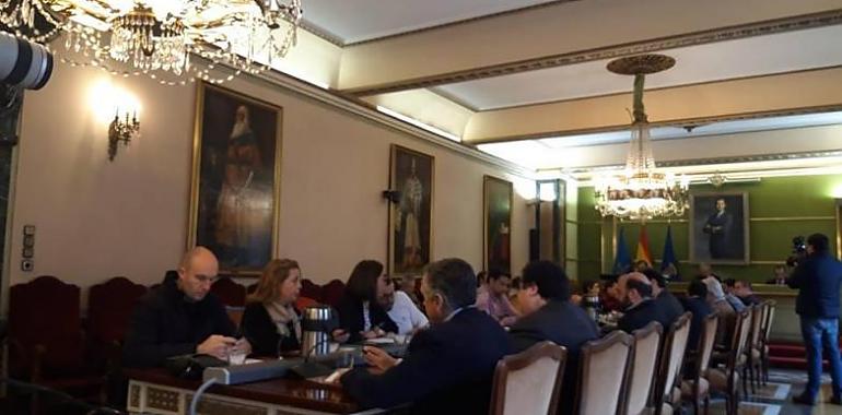 Oviedo aprueba 3,7 millones para instalar luces led en el alumbrado público