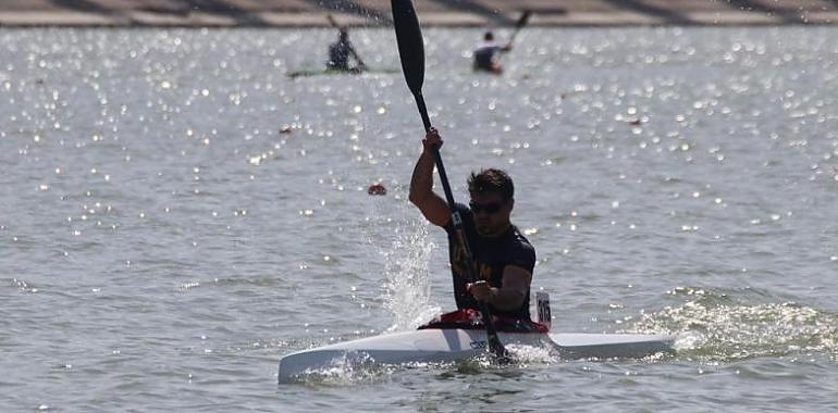 PIRAGÜISMO Paco Cubelos, Eva Barrios y Tono Campos, campeones de España de Invierno