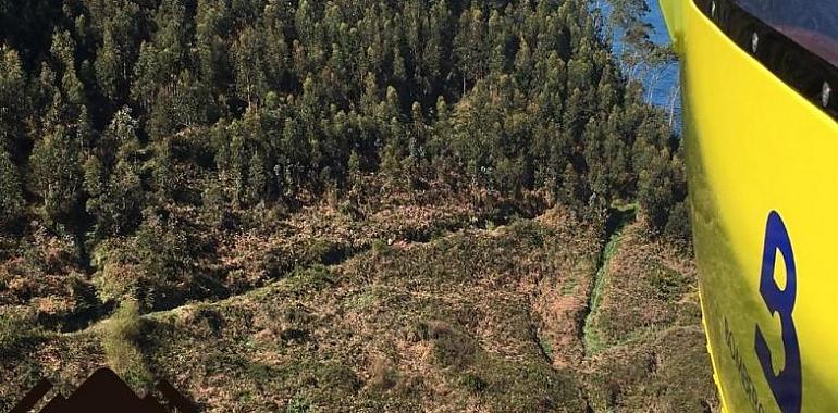 Rescatada una mujer herida al caer a un prederu en Villaviciosa