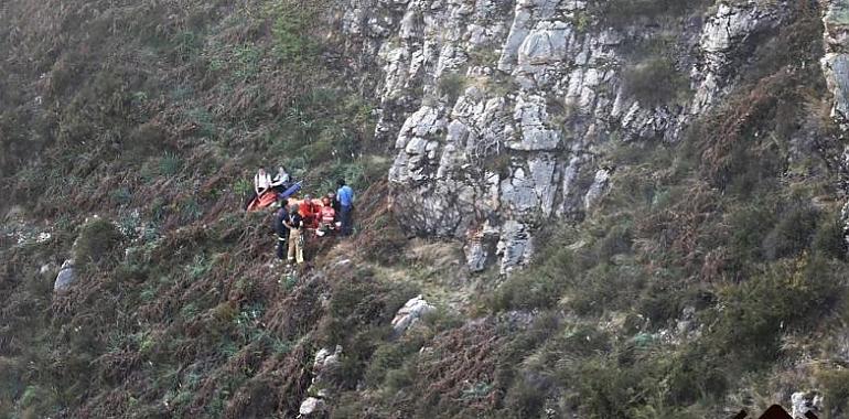 Rescatan una senderista herida en las cascadas de Guanga, Oviedo