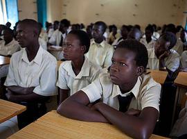 Dos de cada tres niños africanos están excluidos de la educación secundaria