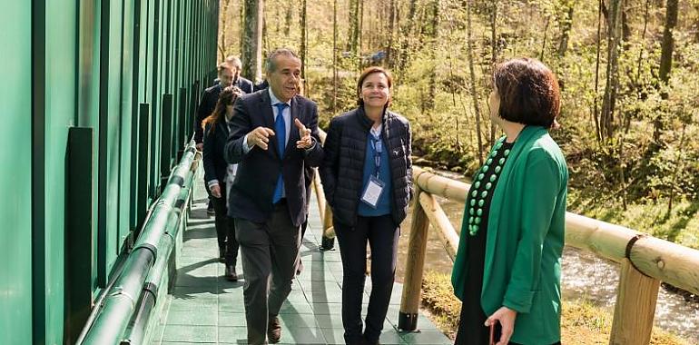 Moriyón propone una agencia empresa-empleo en su visita a Fuensanta