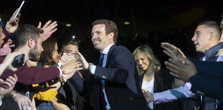 Pablo Casado llama a tomar las calles para defender España