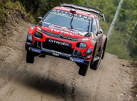 Sébastien Ogier y Julien Ingrassia al pie del podio