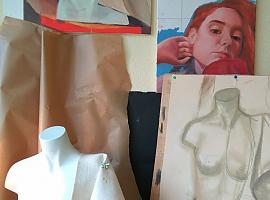 Llanera permite disfrutar de dos exposiciones colectivas de pintura en Lugo y Posada