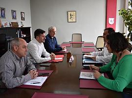 Zapico subraya la coincidencia plena de IU con el decálogo de UGT