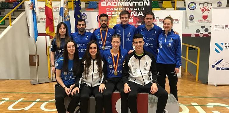 OVIDA BÁDMINTON: Alberto Zapico y Lorena Uslé vuelven a ser de Oro