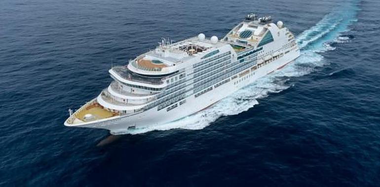 Gijón recibe la visita de dos nuevos cruceros