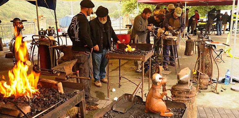 Ferreiros de toda España al calor de Santa Eulalia de Oscos