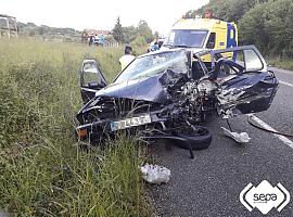 Fallece en accidente de tráfico en Nava