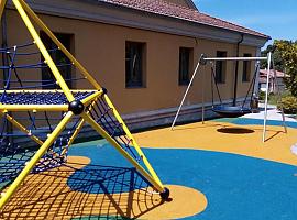 Llanes finaliza las obras del parque infantil de Riego