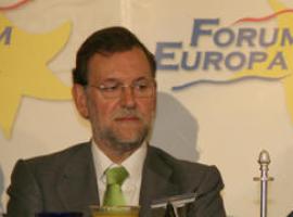 Rajoy: “Isabel es lo nuevo, lo distinto, la renovación y el cambio”