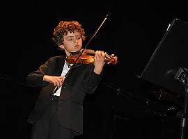 SIERO: Concierto de violin del joven virtuoso Marcelo Re 