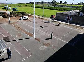 Obras de reforma de las pistas de tenis del polideportivo de Candás