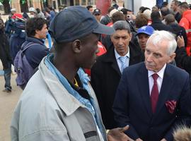 Continúan las evacuaciones de migrantes desamparados y civiles heridos de la asediada Misrata 