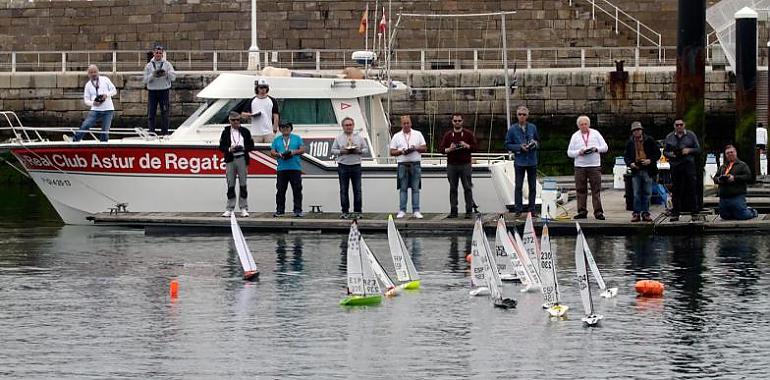 Gijón acoge el Campeonato de España de Vela Radio Control Clase MicroMagic