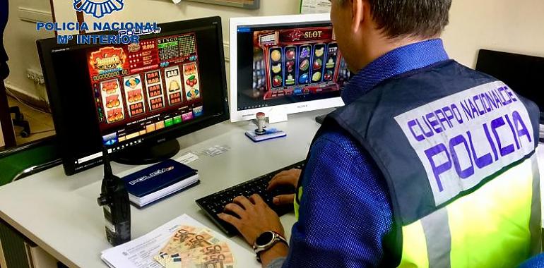 Detenido un joven en Oviedo que estafó 12.000 euros con presuntas inversiones en bolsa por internet