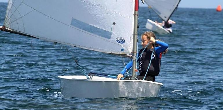 El VI Trofeo de San Pedro de Vela Ligera RCAR se celebra el 15 y el 16 de junio