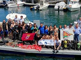 Gran recogida ciudadana contra la "basuraleza" en Llanes