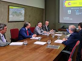 Hugo Morán analiza en Oviedo los retos para la gestión del agua en la Cuenca asturiana