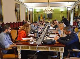 Oviedo aprueba en el primer pleno la organización municipal