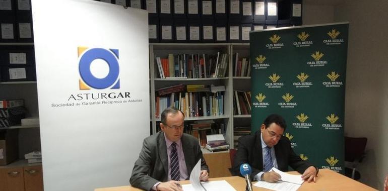 Asturgar y Caja Rural de Asturias firman un convenio para  financiación de las pymes asturianas